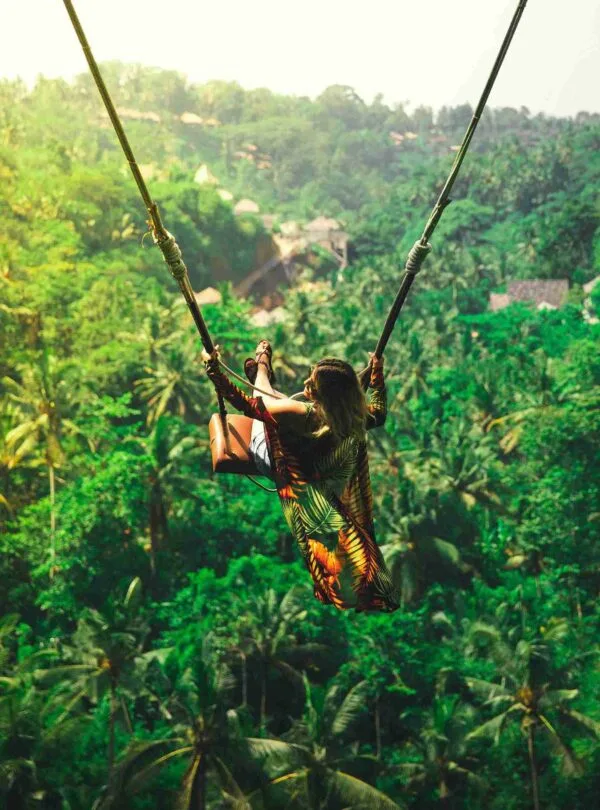 christopher-alvarenga-IibRZfGCM10-unsplash_11zon